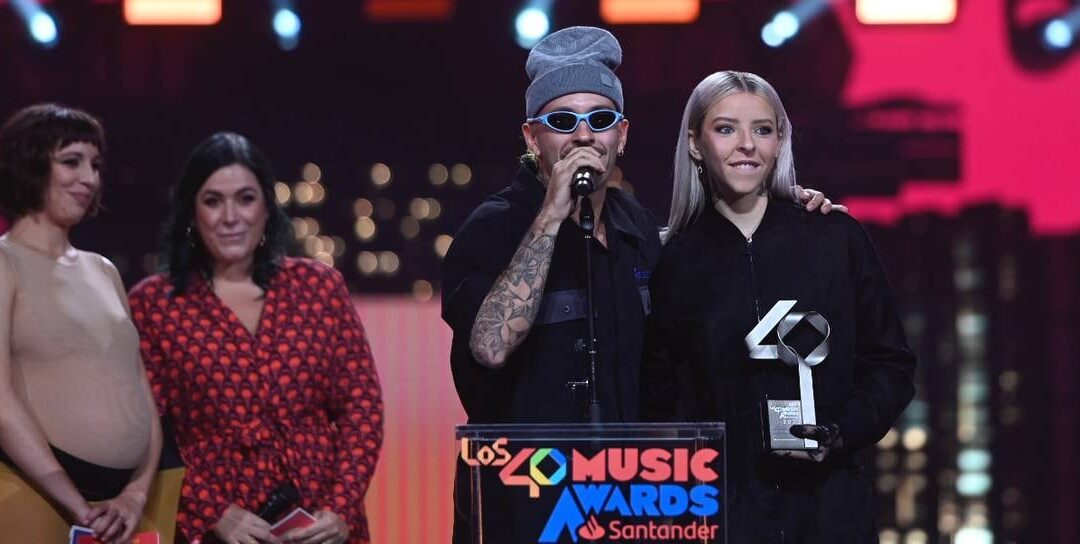Feid y su gesto hacia Young Miko en Los40 Music Awards